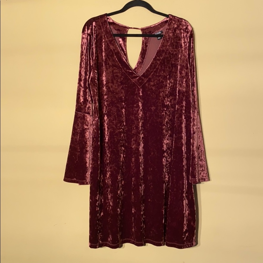 Ana maroon velvet midi dress